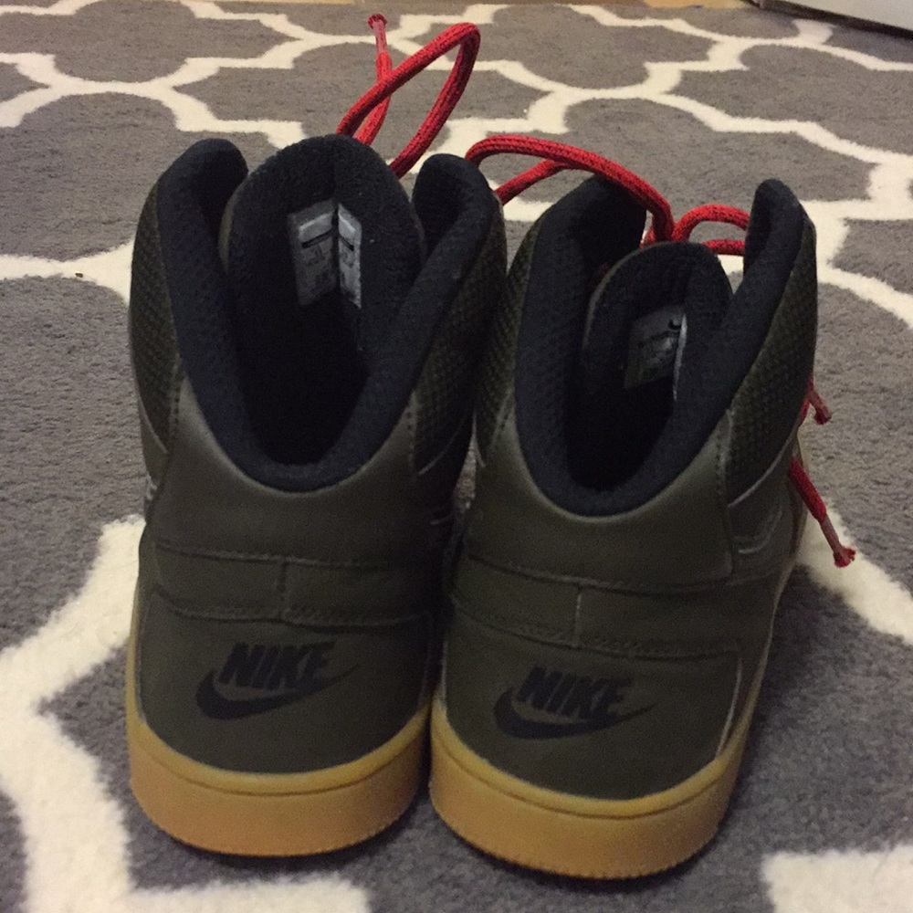 Nike Hightops - Picture 4 of 5